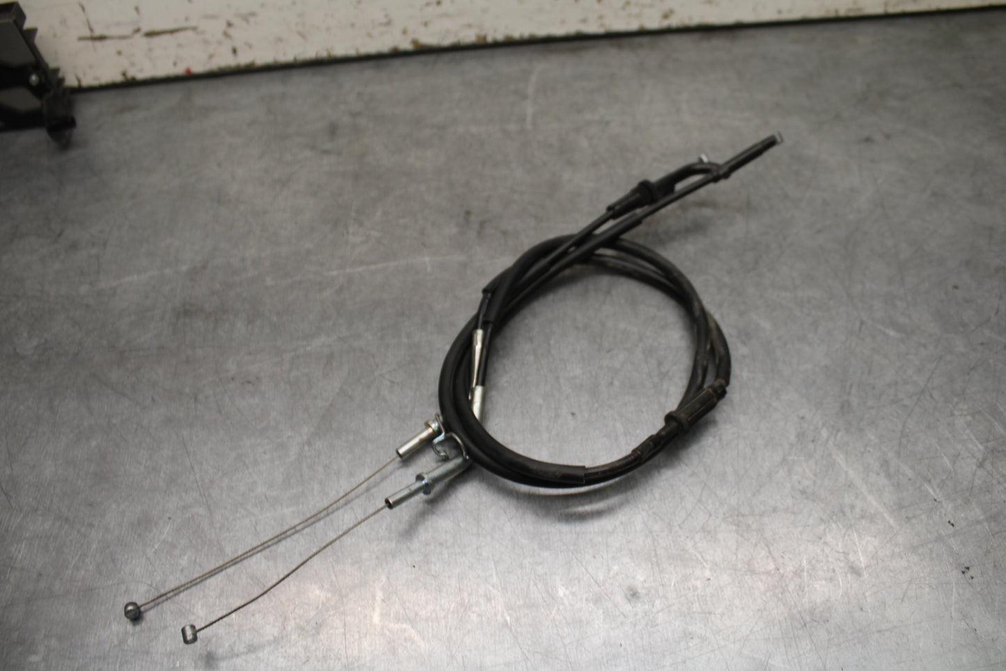 18-24 KAWASAKI NINJA 650 THROTTLE CABLES LINES BB725