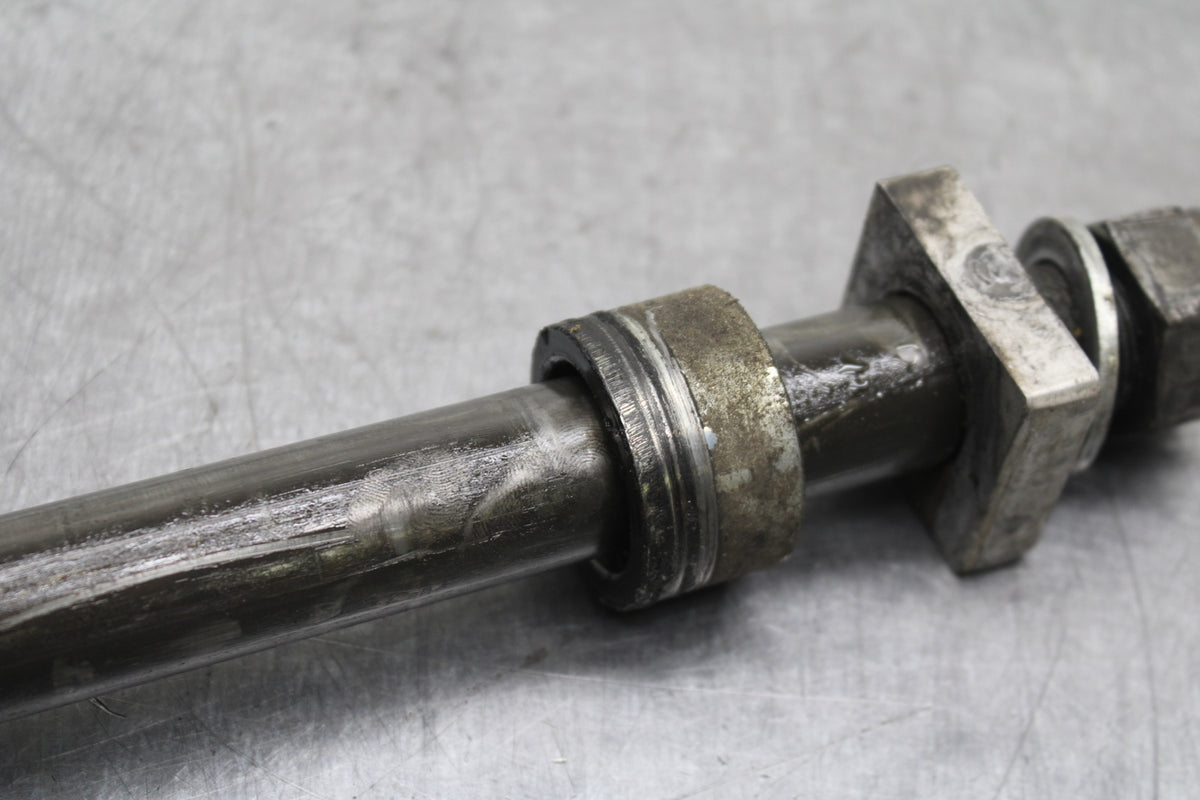 00-02 KAWASAKI NINJA ZX6R REAR AXLE BACK WHEEL RIM PIVOT BOLT AXEL BB750