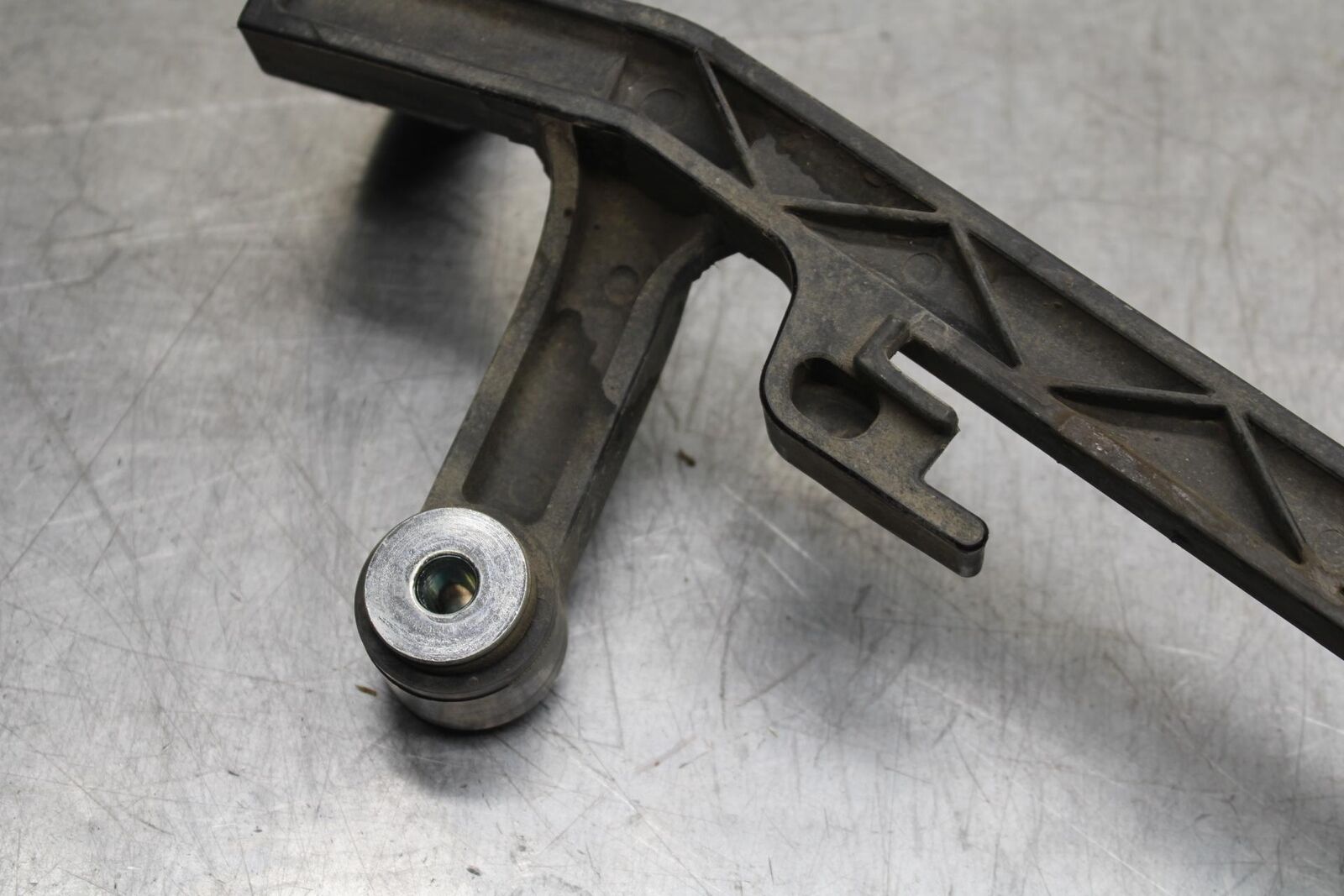 1999 Honda ST1100 LEFT PANNIER RACK RAIOL BRACKET BB222
