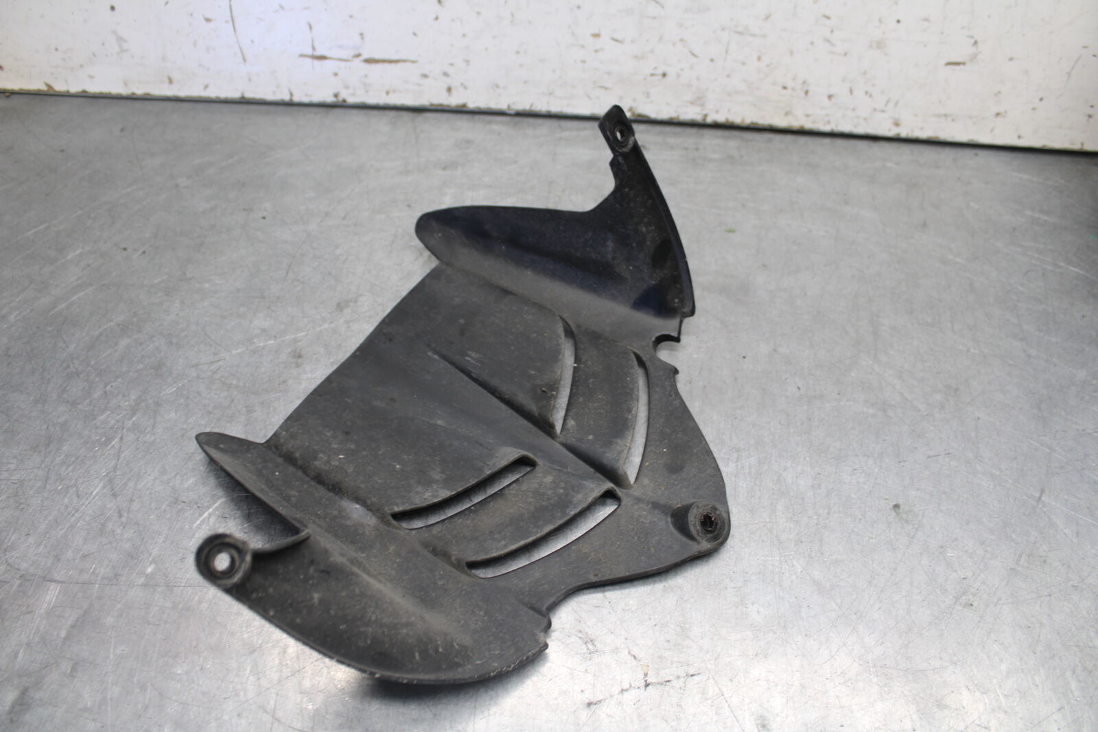 09-12 KAWASAKI NINJA ZX6R REAR BACK WHEEL TIRE HUGGER FENDER 35023-0171 BB698