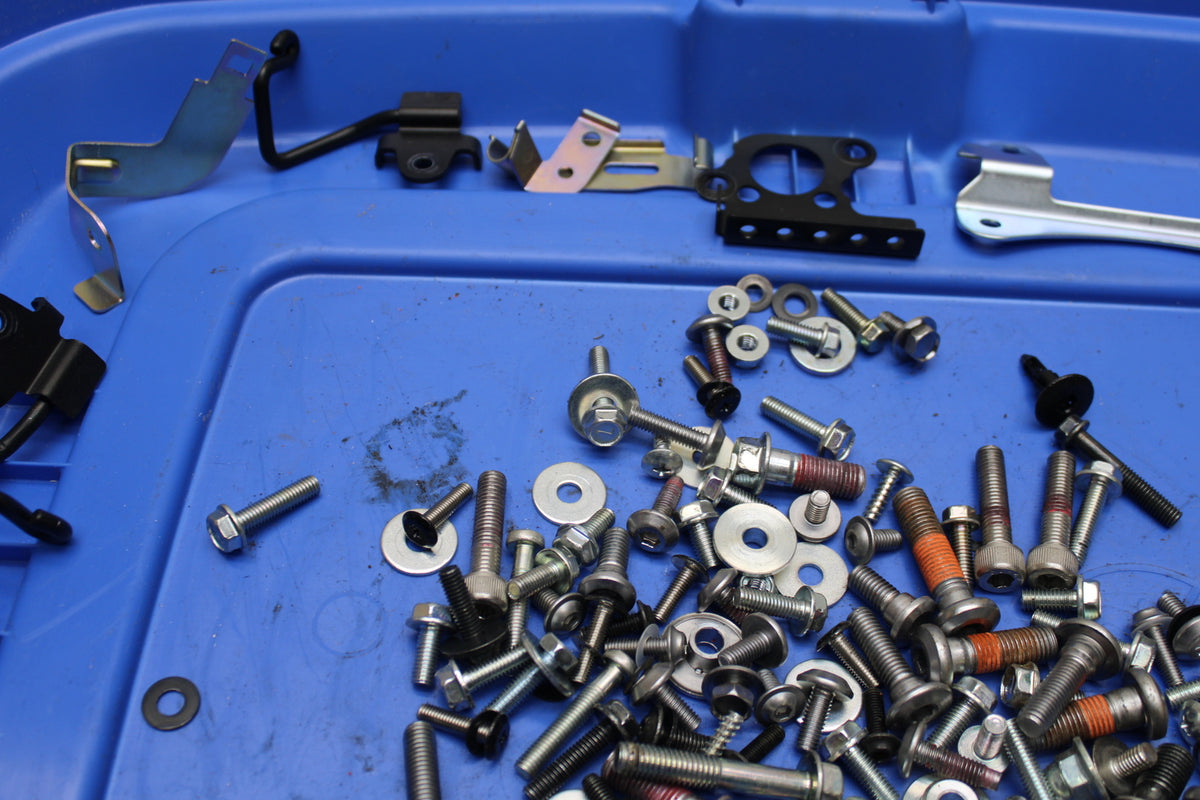 23-24 KAWASAKI NINJA ZX14R MOUNTING BOLTS HARDWARE MOTOR SCREWS BB141