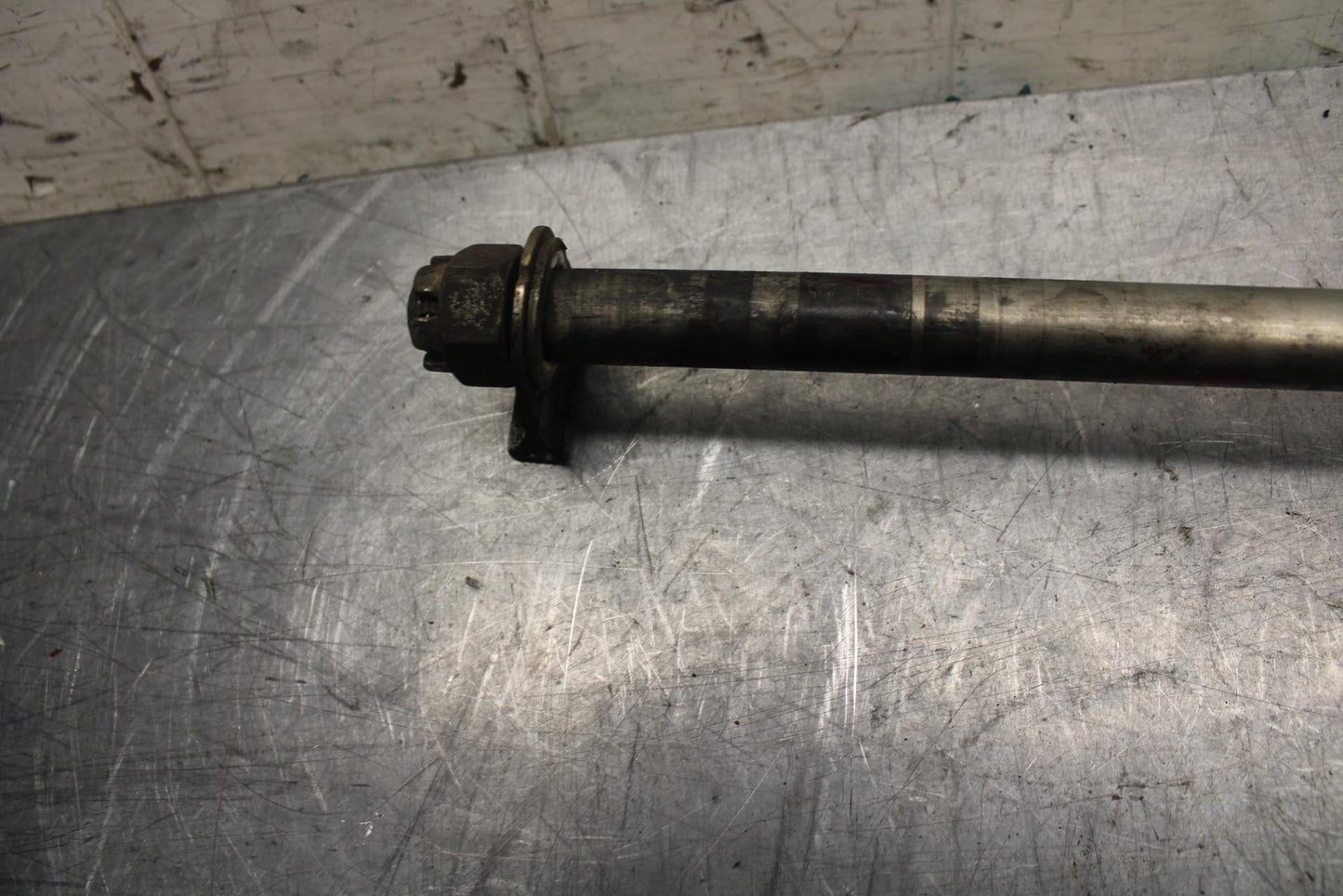 00-01 KAWASAKI ZZR600 REAR AXLE BACK WHEEL RIM PIVOT BOLT AXEL BB31