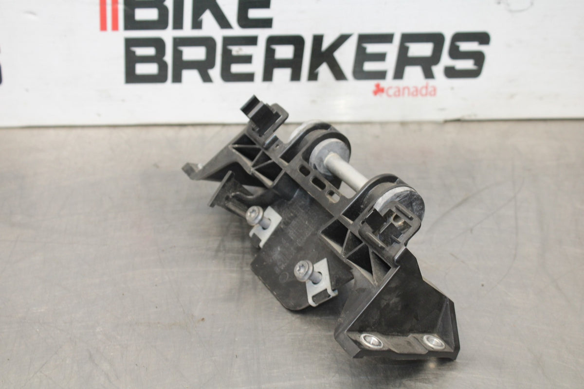 17-20 BMW S1000R GAS TANK FUEL CELL PETROL RESERVOIR BRACKET MOUNT BB909
