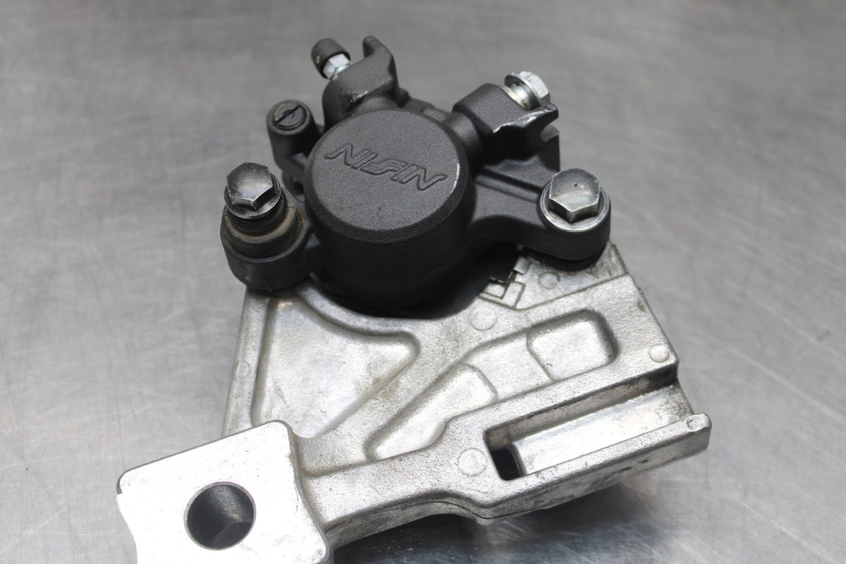 15 SUZUKI GW250F REAR BACK BRAKE CALIPER W MOUNT BRACKET BB789