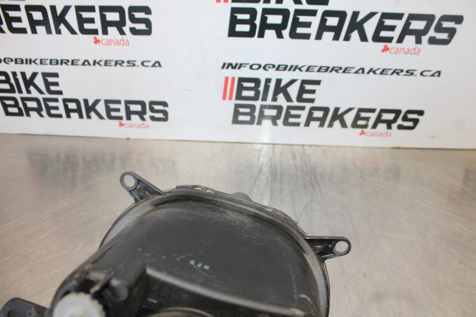 07 SUZUKI GSXR1000 FRONT HEADLIGHT HEAD LIGHT LAMP 35100-21H00-999 BB770