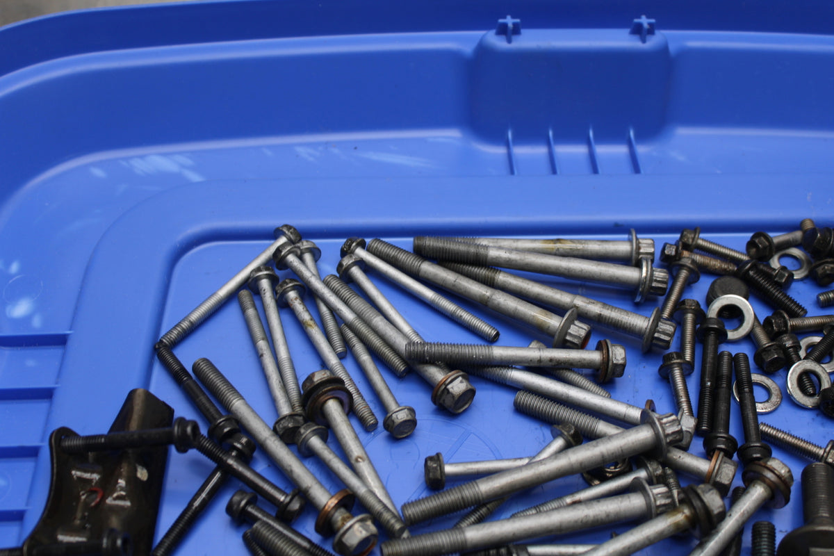 13-18 KAWASAKI NINJA ZX6R ENGINE MOUNTING BOLTS HARDWARE MOTOR SCREWS BB143
