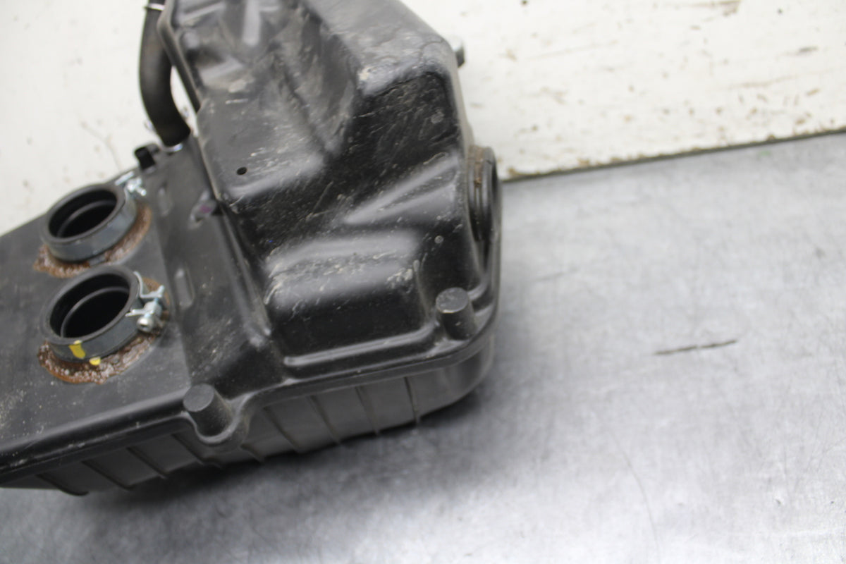 24 KAWASAKI NINJA 500 ABS AIRBOX AIR INTAKE FILTER BOX BB744