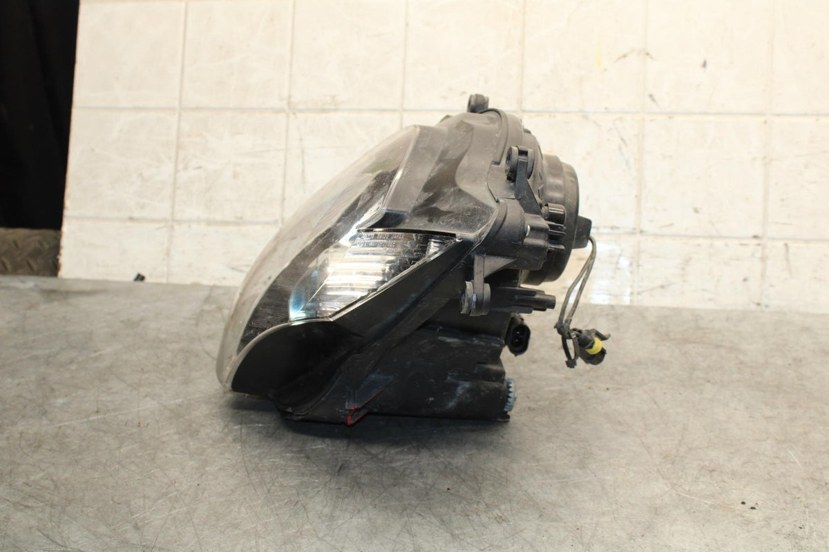 06-07 SUZUKI GSXR600 FRONT HEADLIGHT HEAD LIGHT LAMP BB543