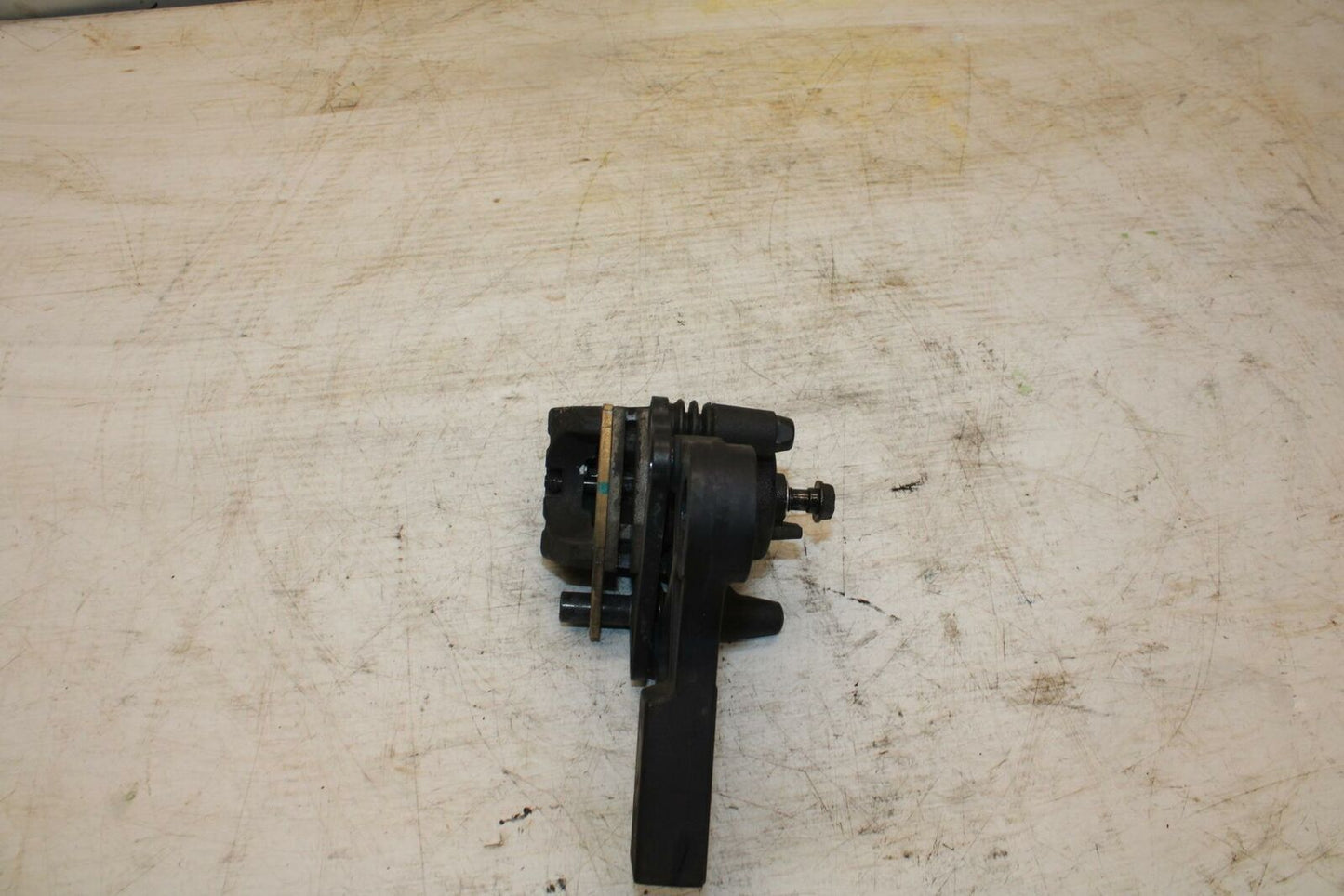 11-12 KAWASAKI NINJA 400 EX400 C REAR BACK BRAKE CALIPER W MOUNT BRACKET BB358