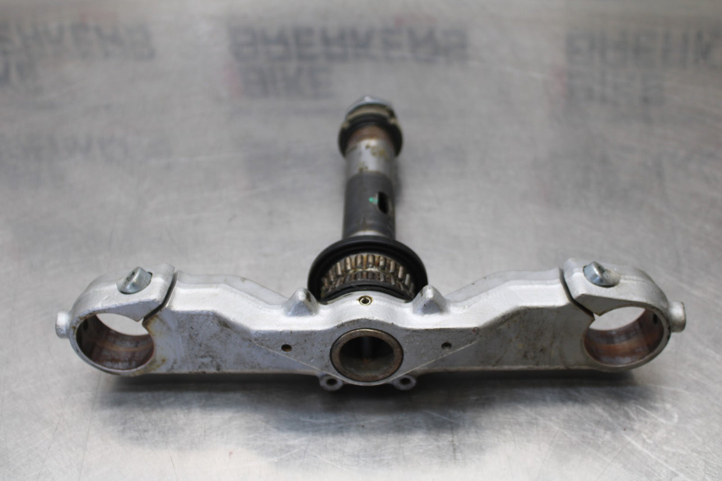 03-08 KAWASAKI VULCAN 1600 FRONT FORKS CLAMP LOWER TRIPLE TREE STEM BB196