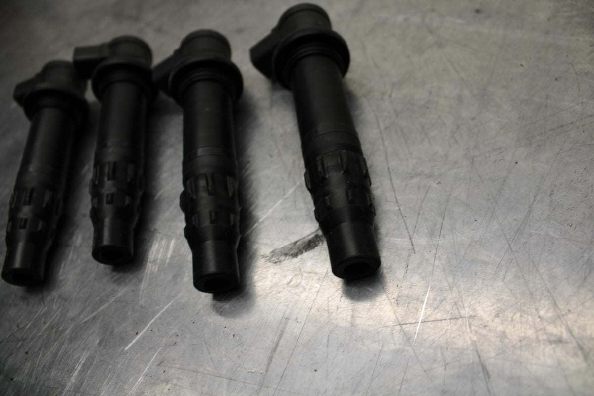 23-24 KAWASAKI ZX4R ZX 4RR ZX 4 RR ZX4 RR IGNITION COILS COIL SPARK PLUG  BB610