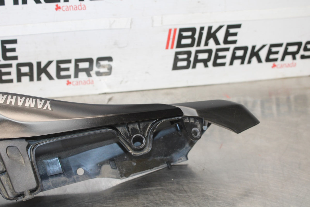 23-24 YAMAHA MT-07 RIGHT REAR BACK TAIL FAIRING COWL SHROUD BB927