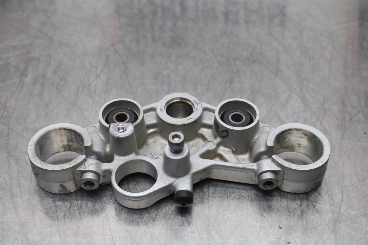 08 MOTO GUZZI BREVA 750 FORKS UPPER TRIPLE TREE CLAMP BB154