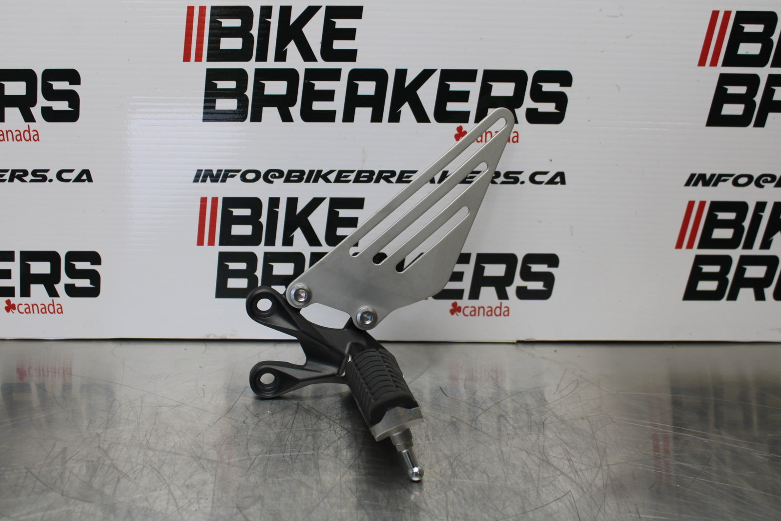 23-24 KAWASAKI NINJA ZX14R NEW!!! LEFT REARSET REAR SET DRIVER FOOT PEG BB153