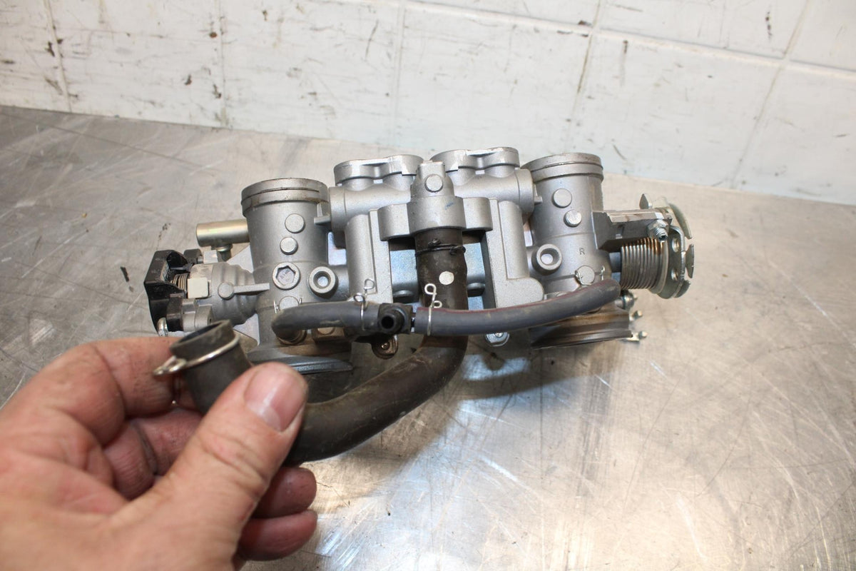 17-23 SUZUKI GSXR 250 GSX250RL8 MAIN FUEL INJECTORS / THROTTLE BODIES BB490