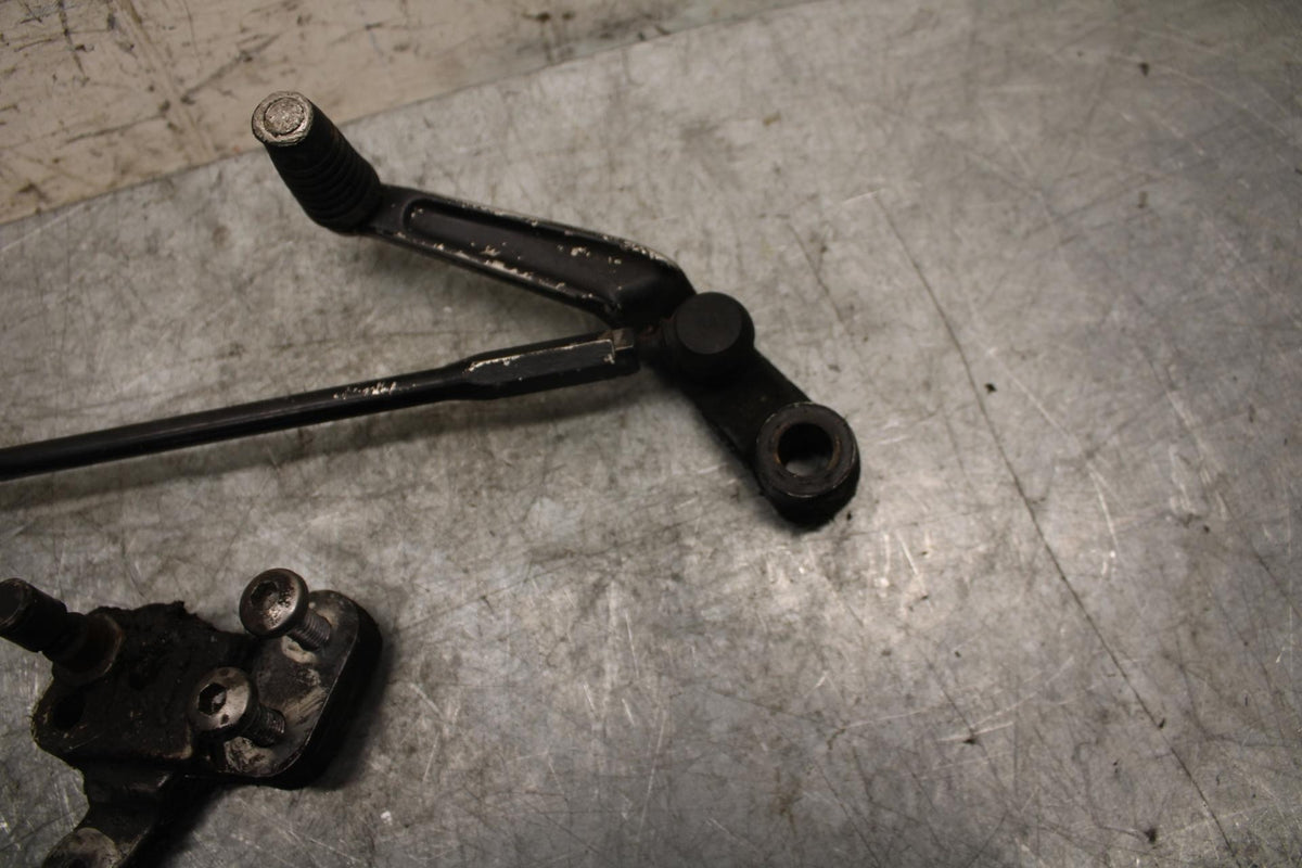 2007 Suzuki GSXR600 SHIFTER LINKAGE  PEDAL 25525-01H00 25600-01H00 BB540