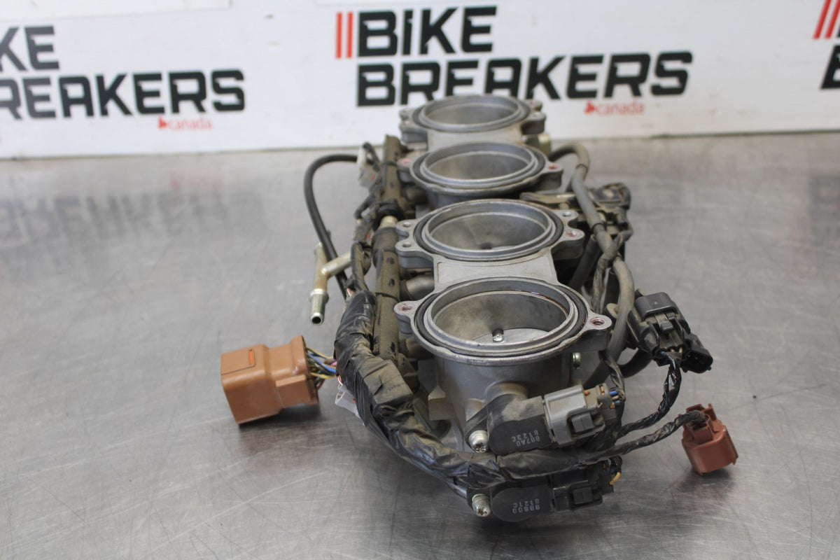 08 KAWASAKI NINJA ZX10R MAIN FUEL INJECTORS / THROTTLE BODIES BB902