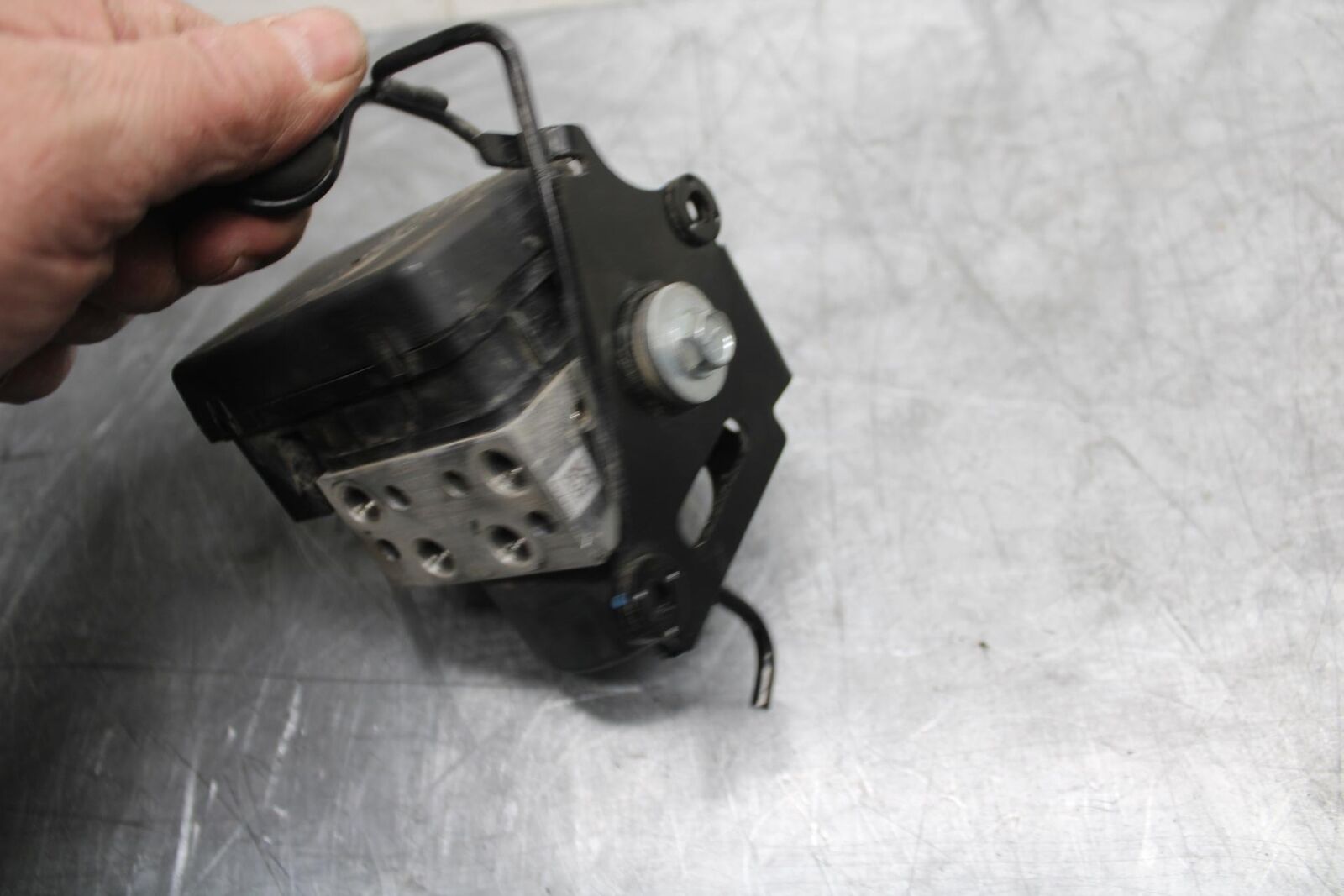 15-17 KAWASAKI EX 650 NINJA  EX 650 ABS ABS PUMP UNIT MODULE BB494