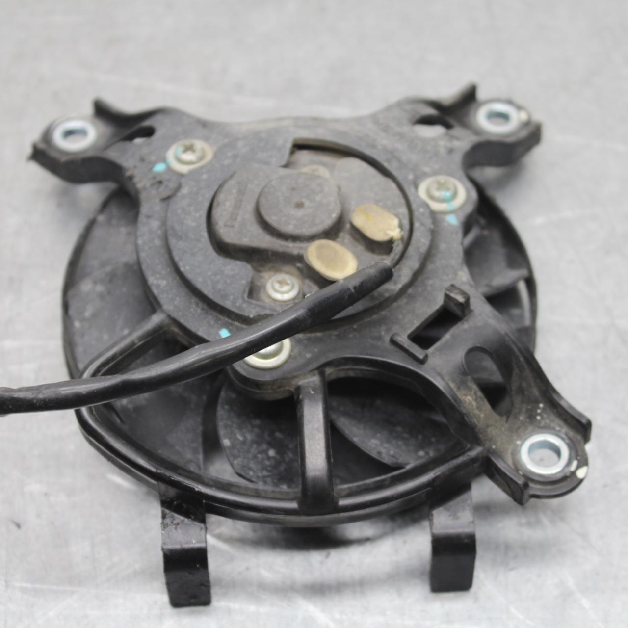 15-18 HONDA CB300FA ENGINE RADIATOR COOLING FAN BB646