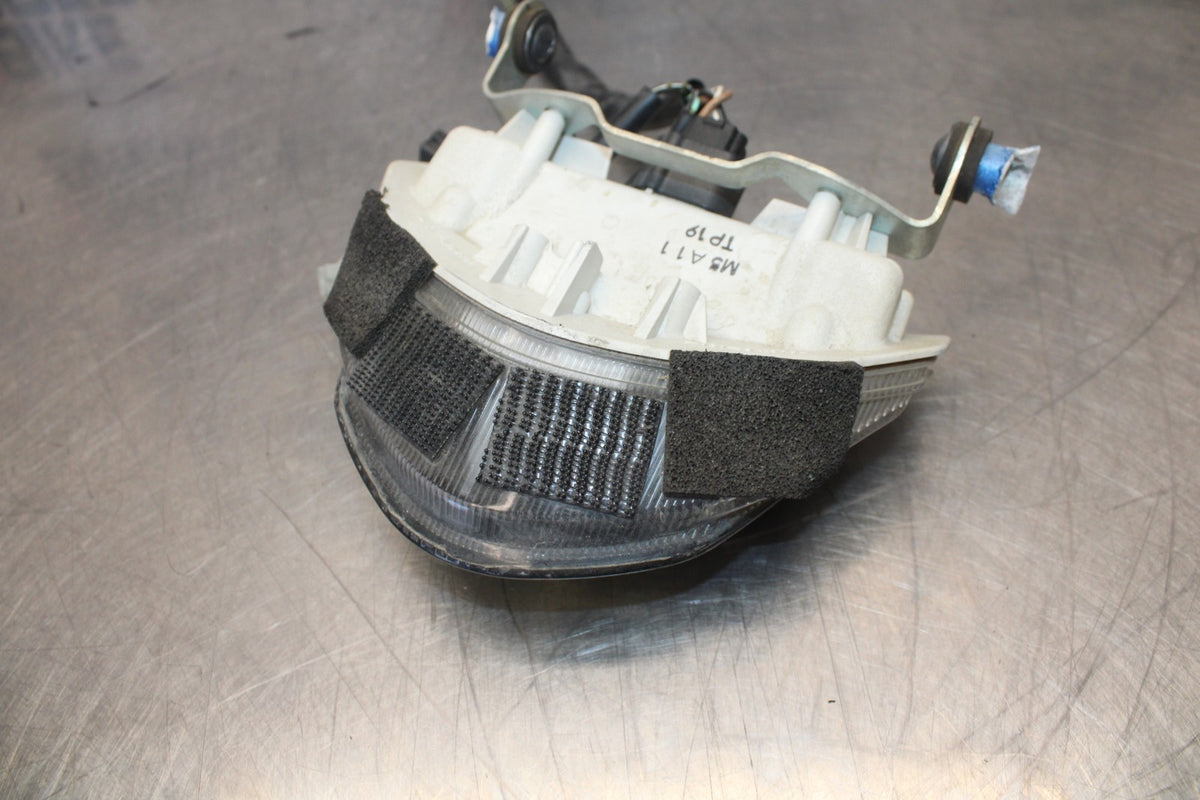 07 SUZUKI GSXR1000 REAR TAIL TAILLIGHT BACK BRAKE LIGHT 35710-21H30 BB770