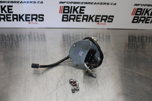 13-18 KAWASAKI NINJA ZX6R FUEL PUMP GAS PETROL SENDER UNIT BB143