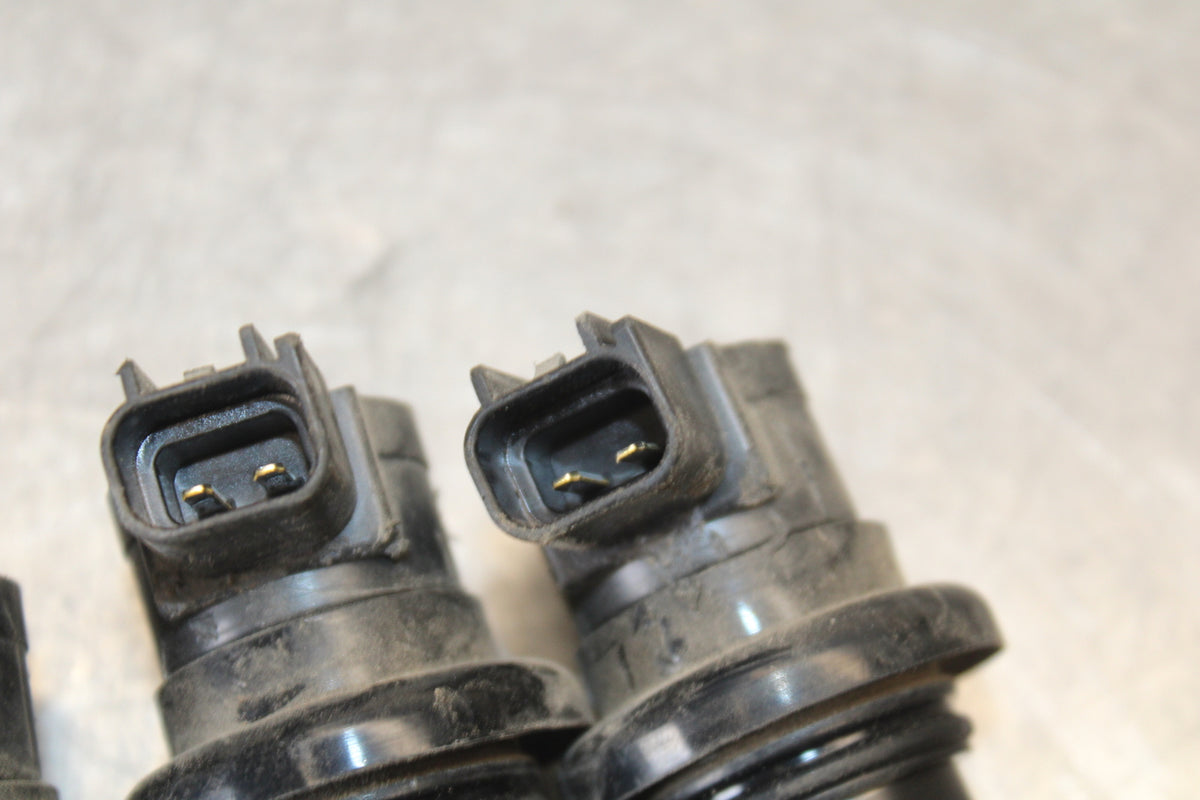 09-14 YAMAHA YZF R1 IGNITION COILS COIL SPARK PLUG CAPS 14B-82310-00-00 BB696
