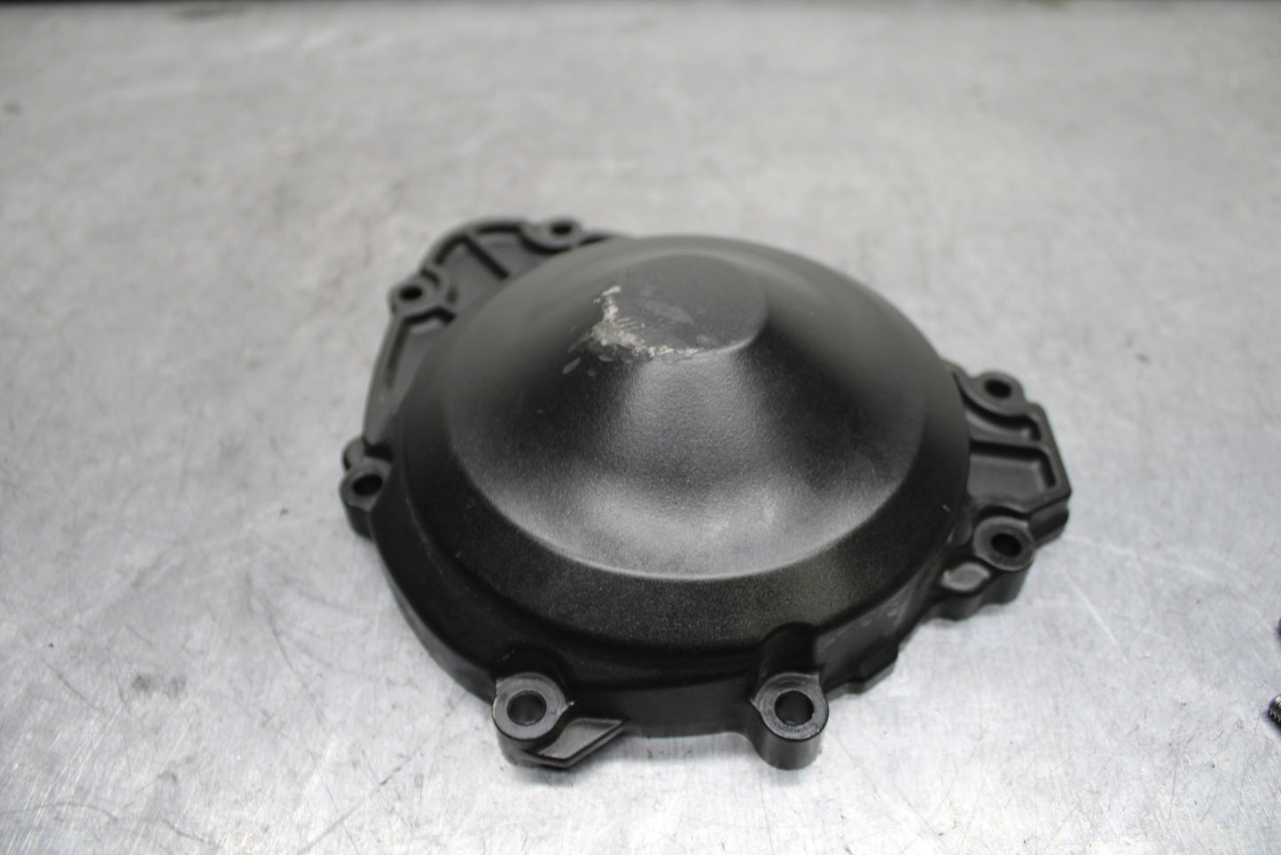 09-14 YAMAHA YZF R1 STATOR MAGNETO ALTERNATOR COVER 14B-15411-00-00 BB118