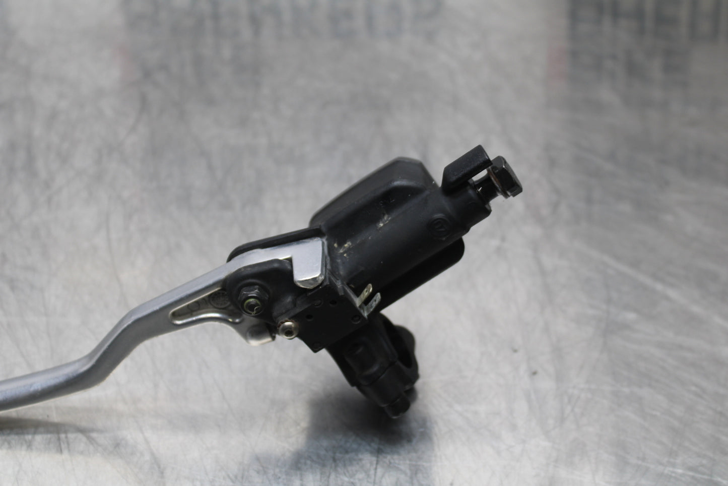 08 MOTO GUZZI BREVA 750 FRONT BRAKE MASTER CYLINDER w/ LEVER BB154