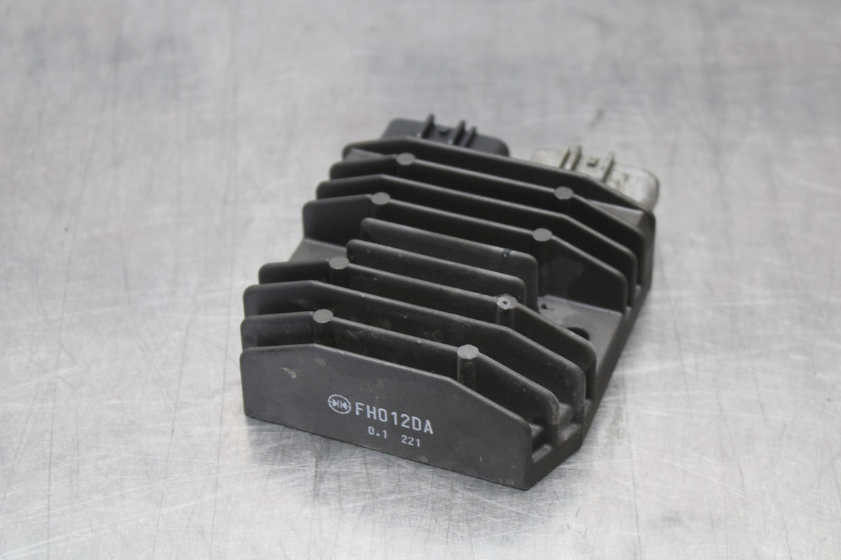 12-14 BMW S1000RR RECTIFIER VOLTAGE REGULATOR BB204