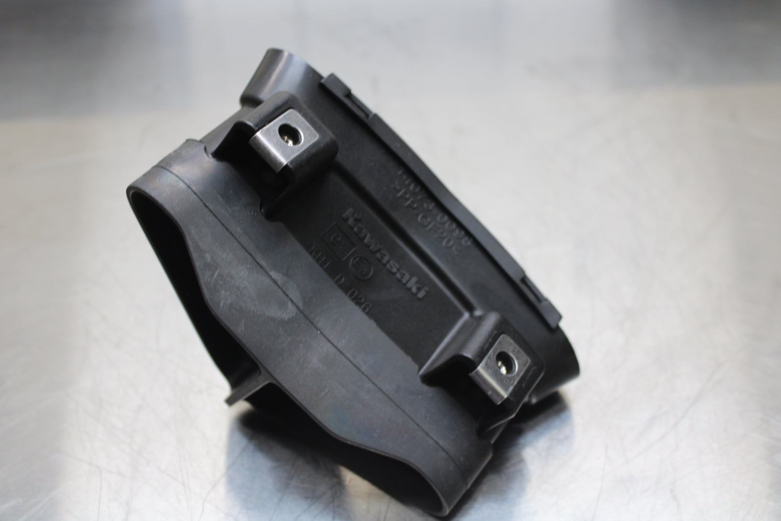 23-24 KAWASAKI NINJA ZX14R NEW!! AIR INTAKE GRILL BB141