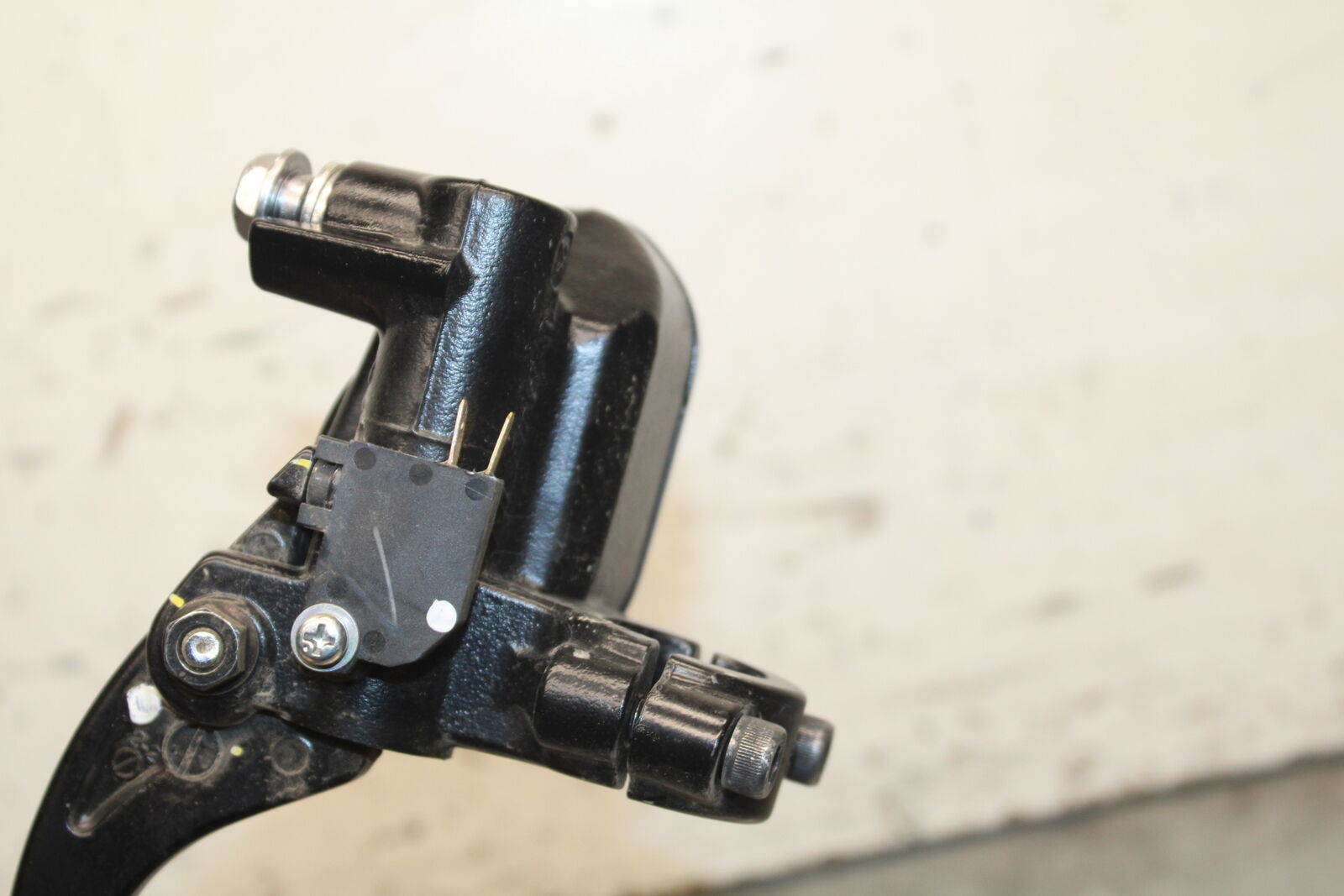 18-23 KAWASAKI NINJA 400 EX400 ABS FRONT BRAKE MASTER CYLINDER w/ LEVER BB747