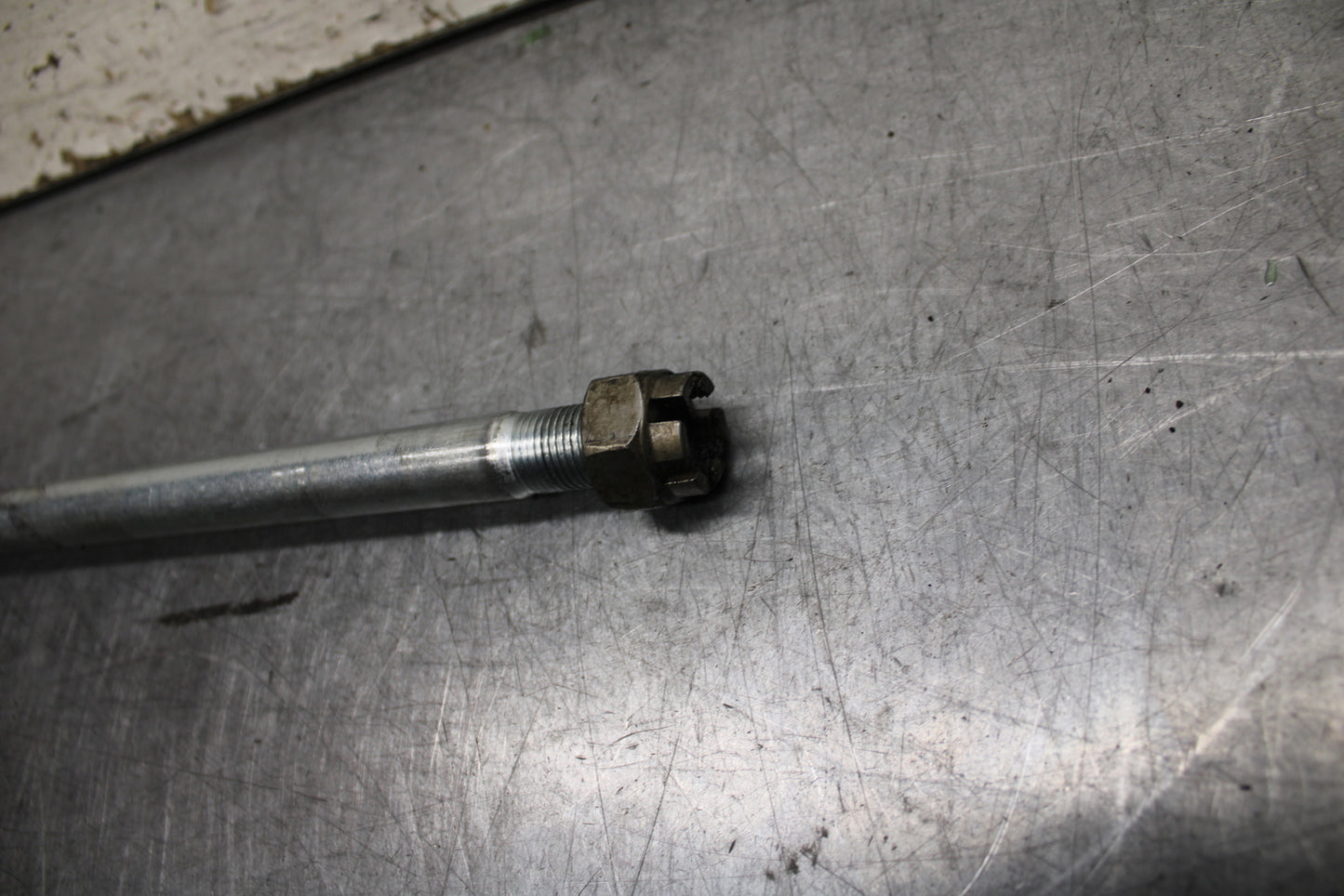 24 KAWASAKI NINJA 500 ABS FRONT WHEEL RIM AXLE PIVOT BOLT BB744