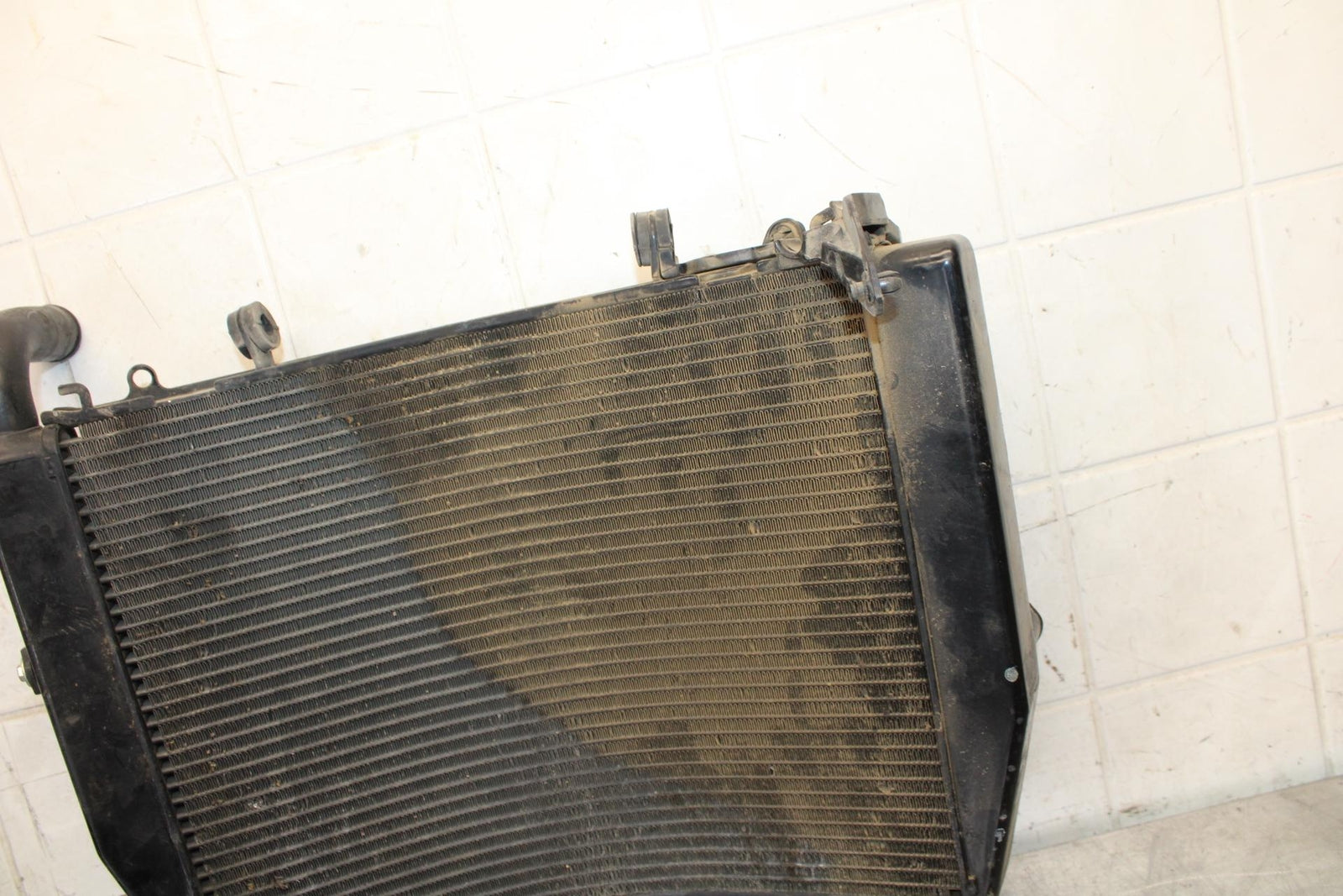 2011 Honda CBR600RR ENGINE RADIATOR  COOLER COOLING RADIATER 19010-MFJ-305 BB520