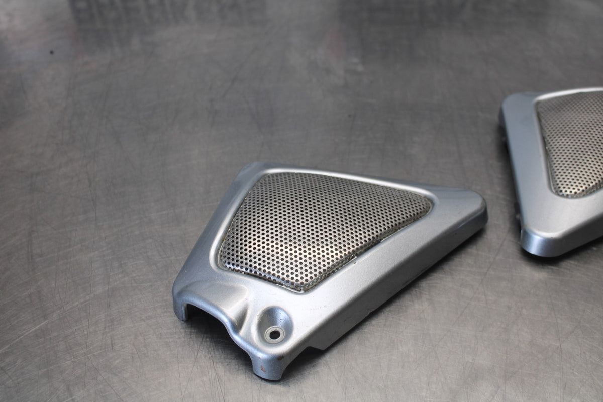 09-17 HARLEY-DAVIDSON V-ROD FRAME COVER COWL SET PAIR BB886