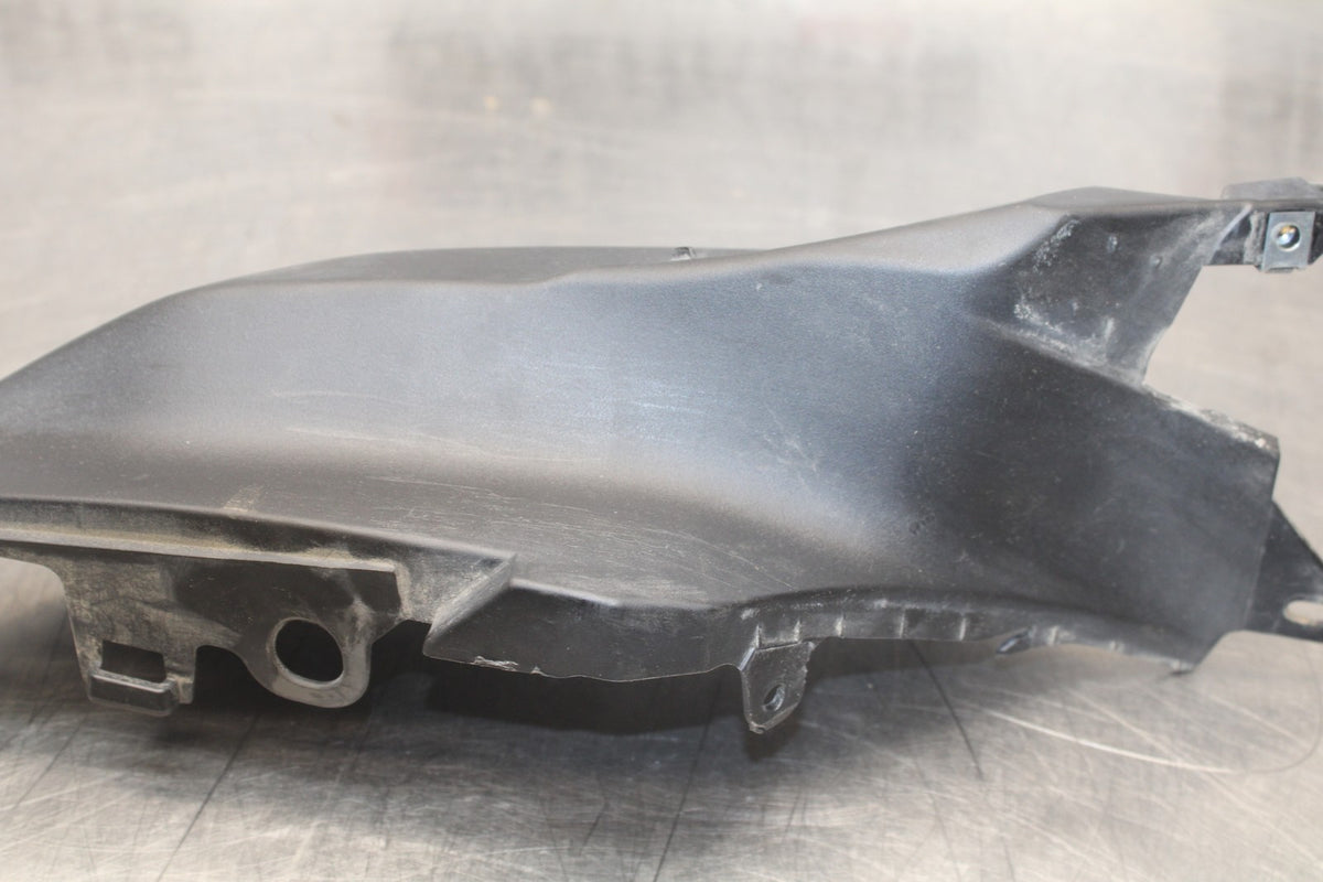 22-25 YAMAHA YZF R7 LEFT REAR BACK TAIL INNER FAIRING COWL SHROUD BB850