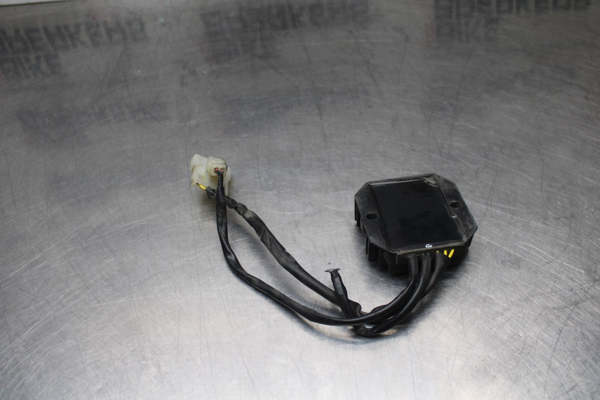 13-16 KTM 390 DUKE RECTIFIER VOLTAGE REGULATOR BB815