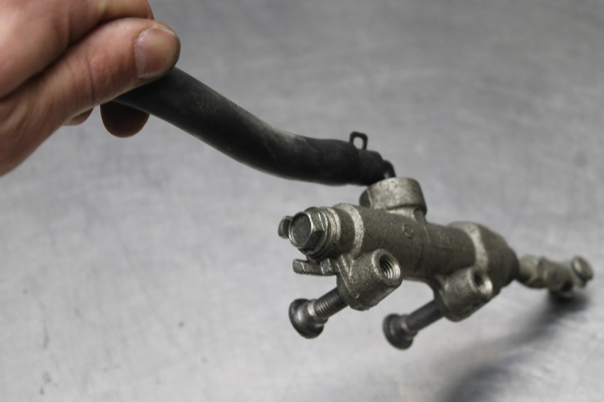 09 KAWASAKI CONCOURS 14 ZG1400B REAR BACK BRAKE MASTER CYLINDER RESERVOIR BB875