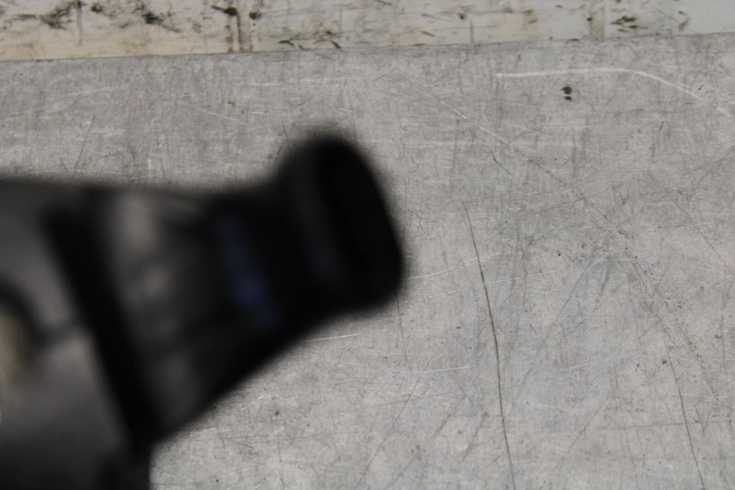 2000 Kawasaki Ninja ZX9R ZX900F RIGHT THROTTLE GRIP BB70