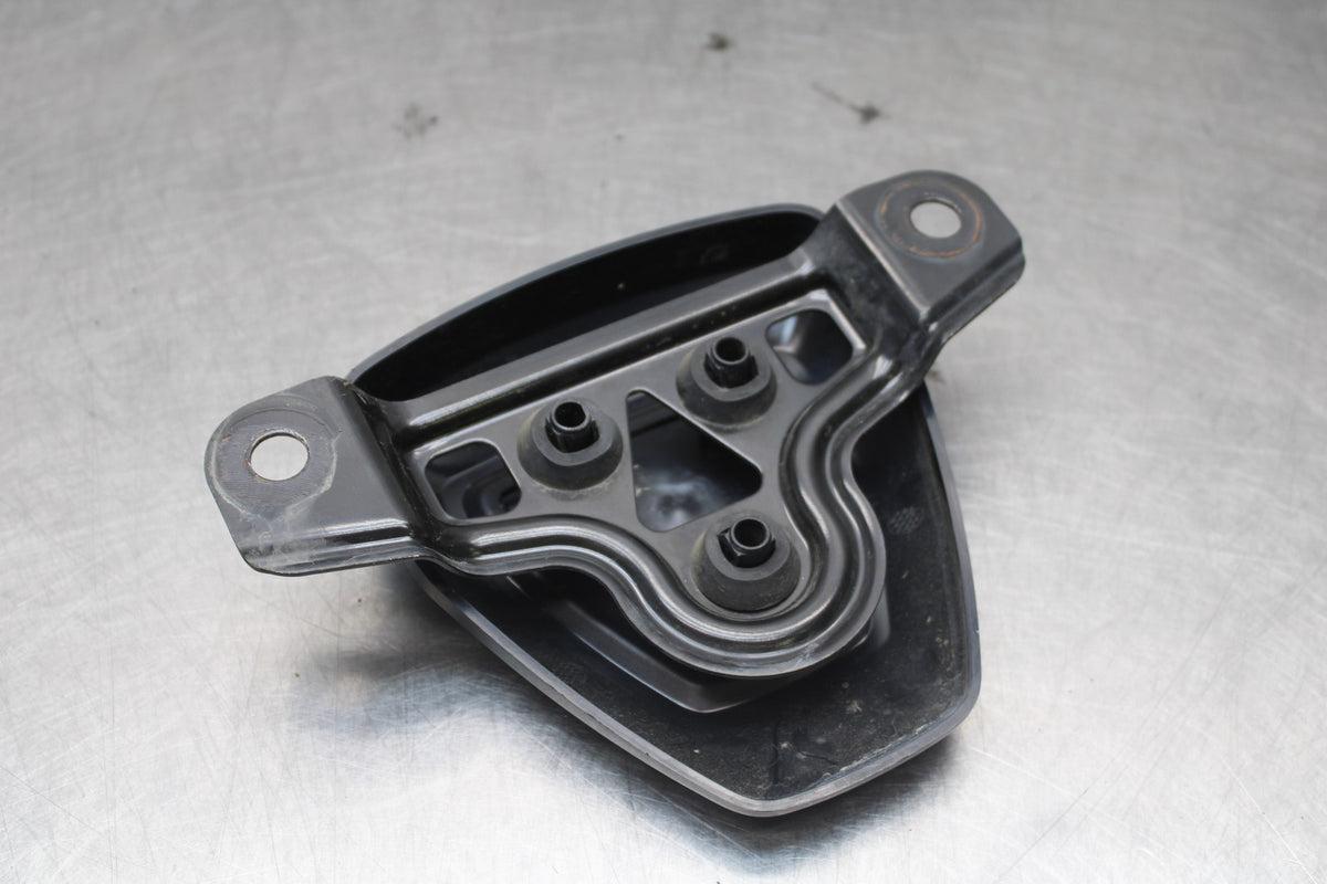22 HARLEY-DAVIDSON PAN AMERICA 1250 RIGHT ENGINE SIDE COVER PANEL TRIM BB910
