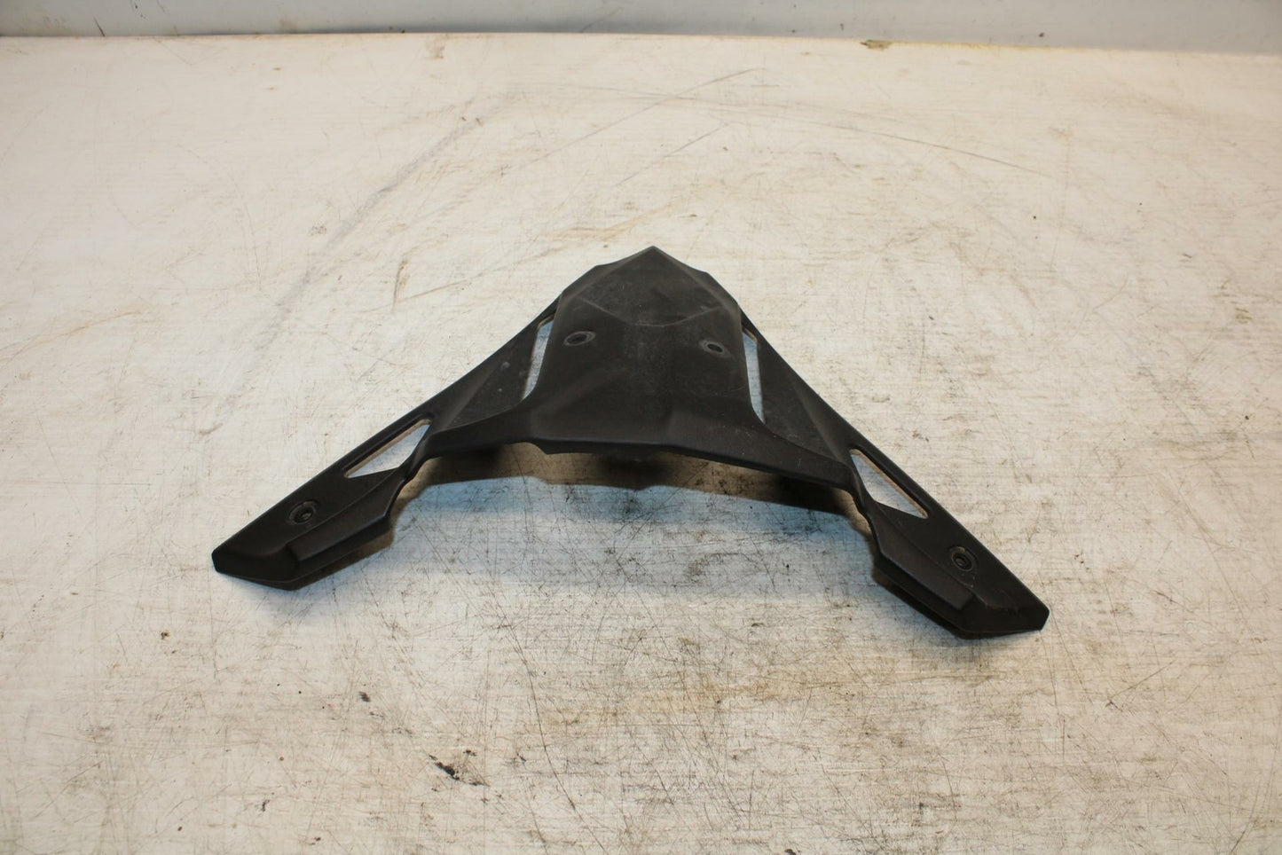 17-20 KAWASAKI NINJA 650 FRONT CENTER COWL FAIRING BB364