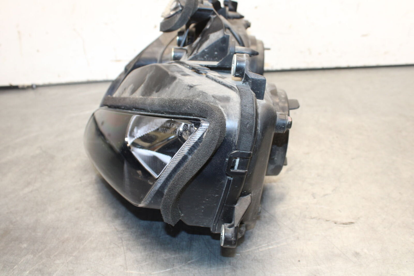 05-06 HONDA CBR600RR FRONT HEADLIGHT HEAD LIGHT LAMP  BB655