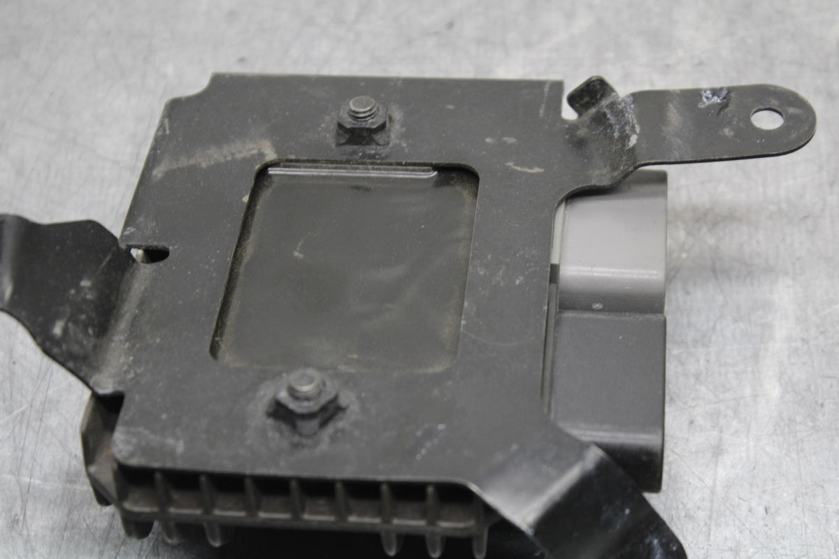 09-12 KAWASAKI NINJA ZX6R RECTIFIER VOLTAGE REGULATOR 21066-0028 BB617