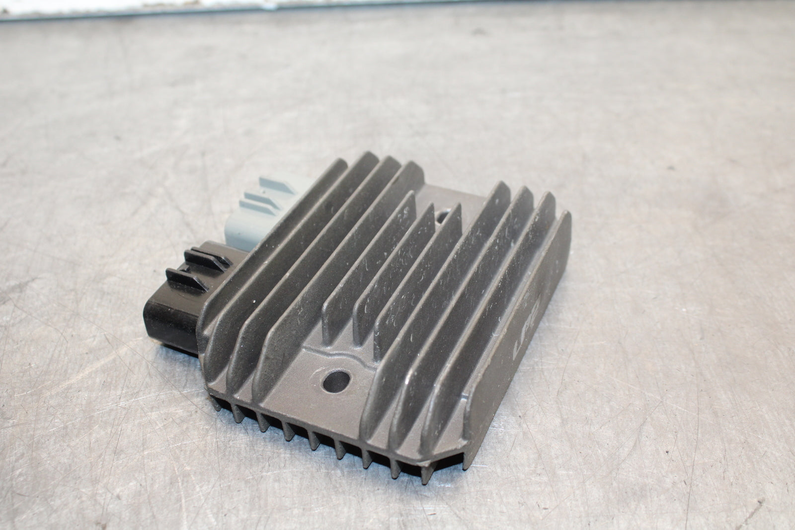 09-12 KAWASAKI NINJA ZX6R RECTIFIER VOLTAGE REGULATOR 21066-0028 BB698