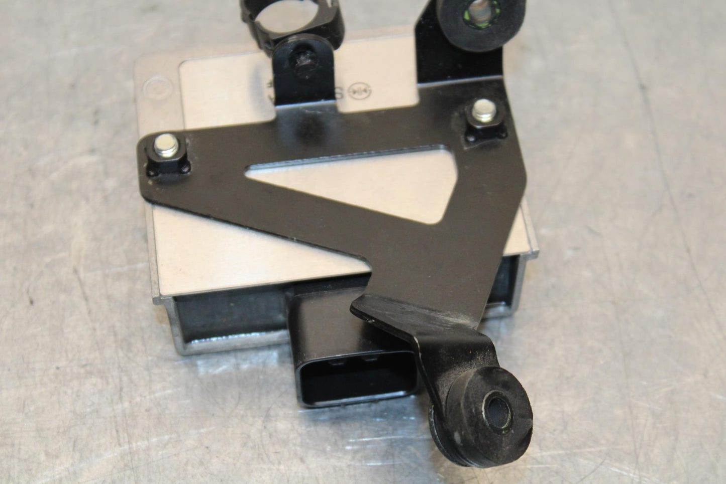 20 KAWASAKI Z400 ER400 ABS RECTIFIER VOLTAGE REGULATOR BB586