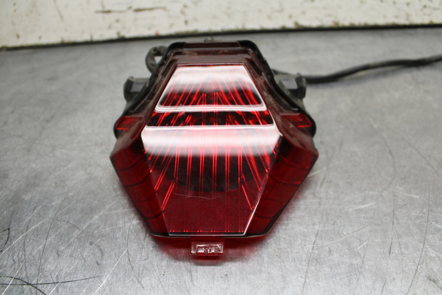 19-24 YAMAHA R3 REAR TAIL TAILLIGHT BACK BRAKE LIGHT BB736
