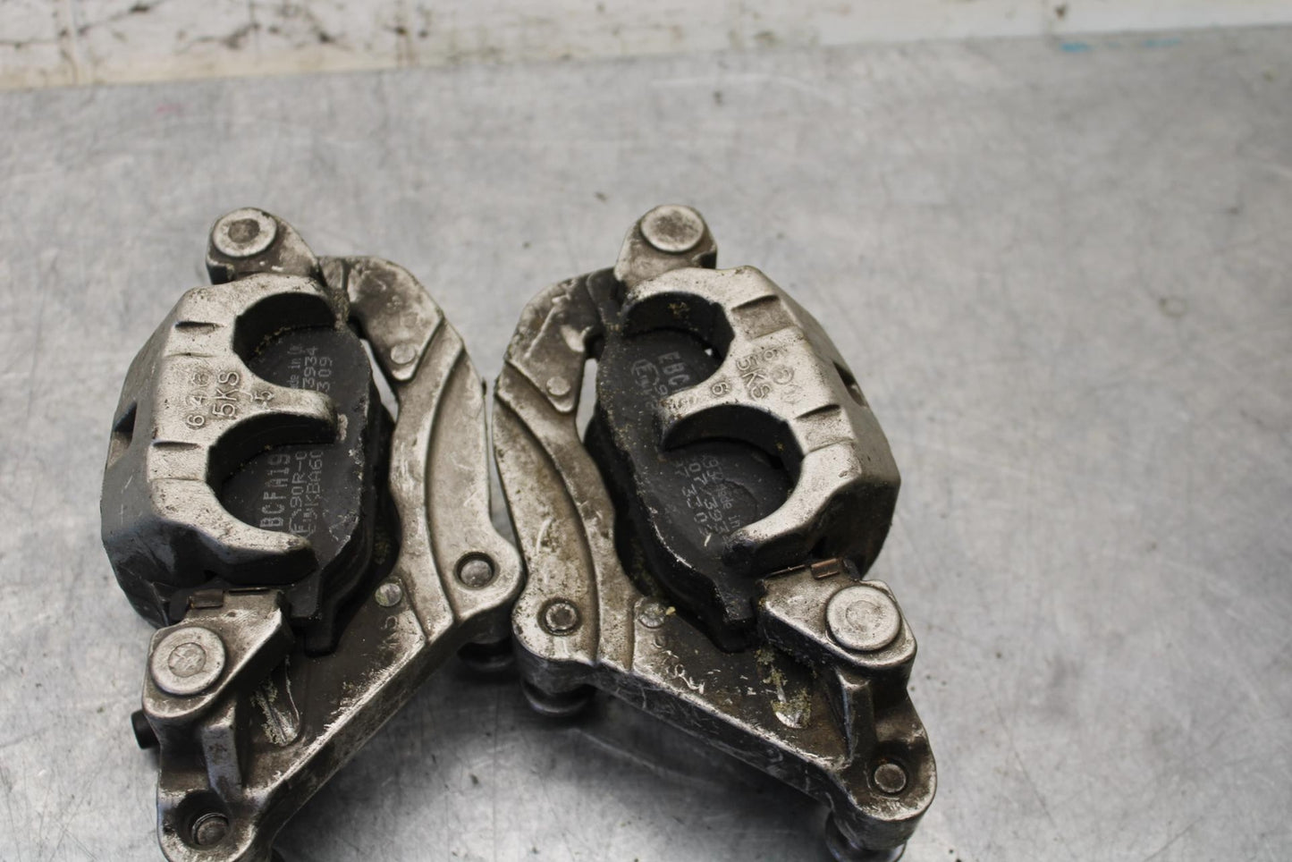 07-08 YAMAHA V STAR 1100 RIGHT LEFT FRONT BRAKE CALIPER SET PAIR CALIPERS BB71