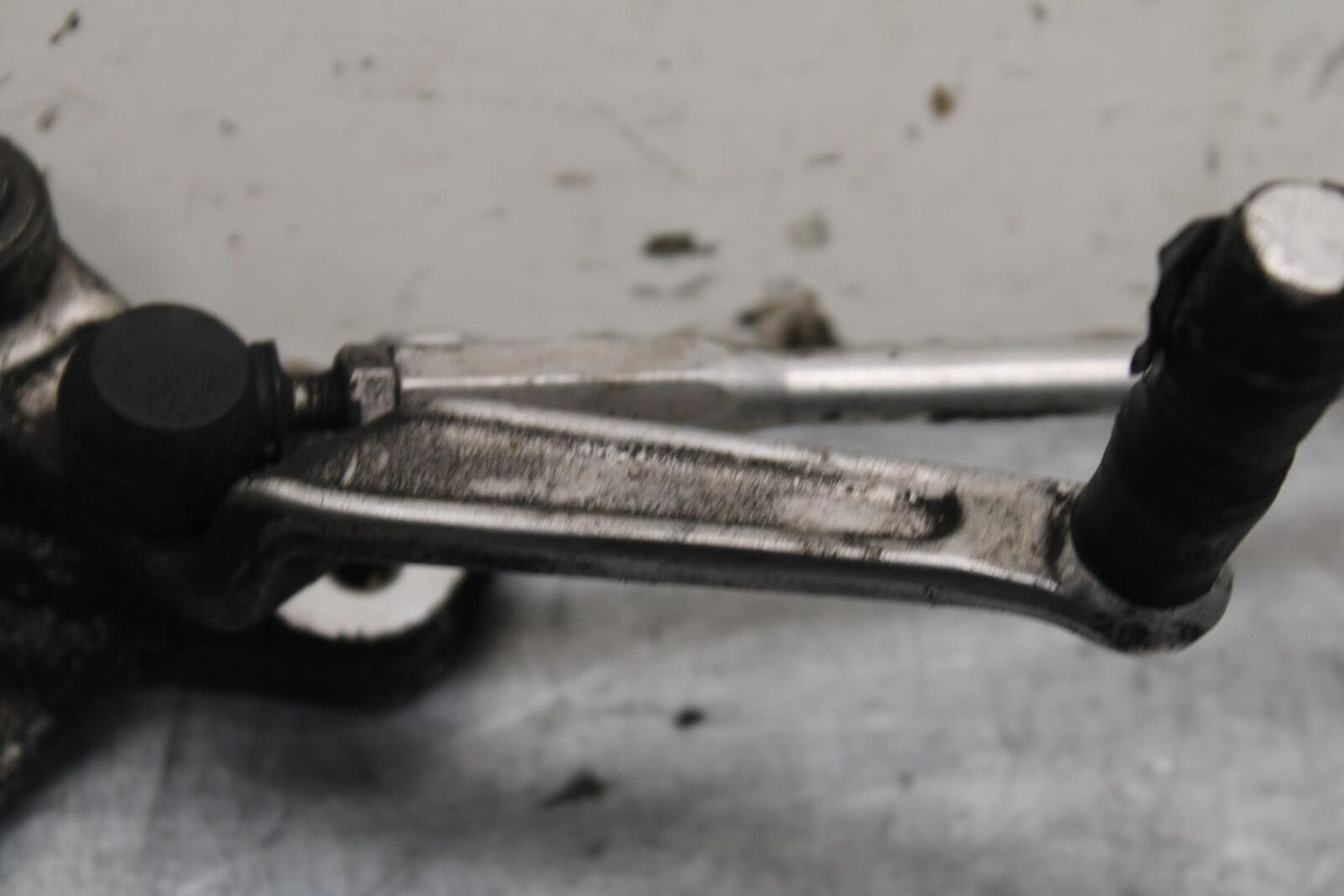 06-07 SUZUKI GSXR750 SHIFTER LINKAGE SHIFT LINK PEDAL  BB613