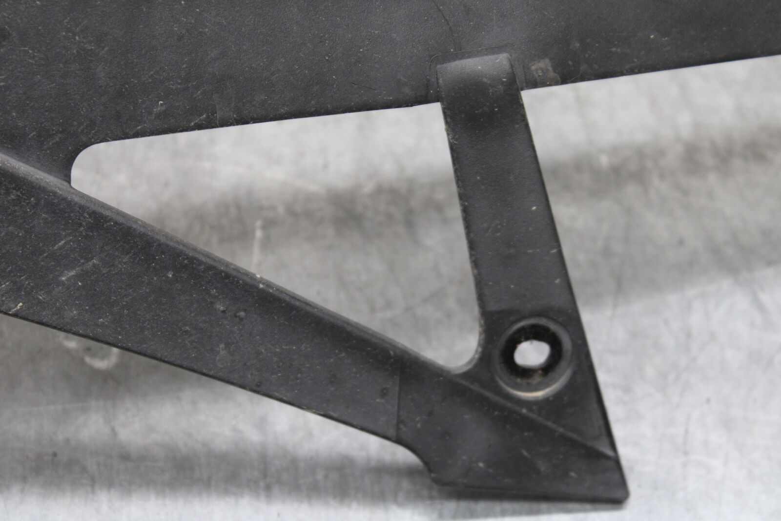 09-15 YAMAHA FZ6R REAR BACK DRIVE CHAIN GUARD COVER SHIELD 20S-22311-00-00 BB719