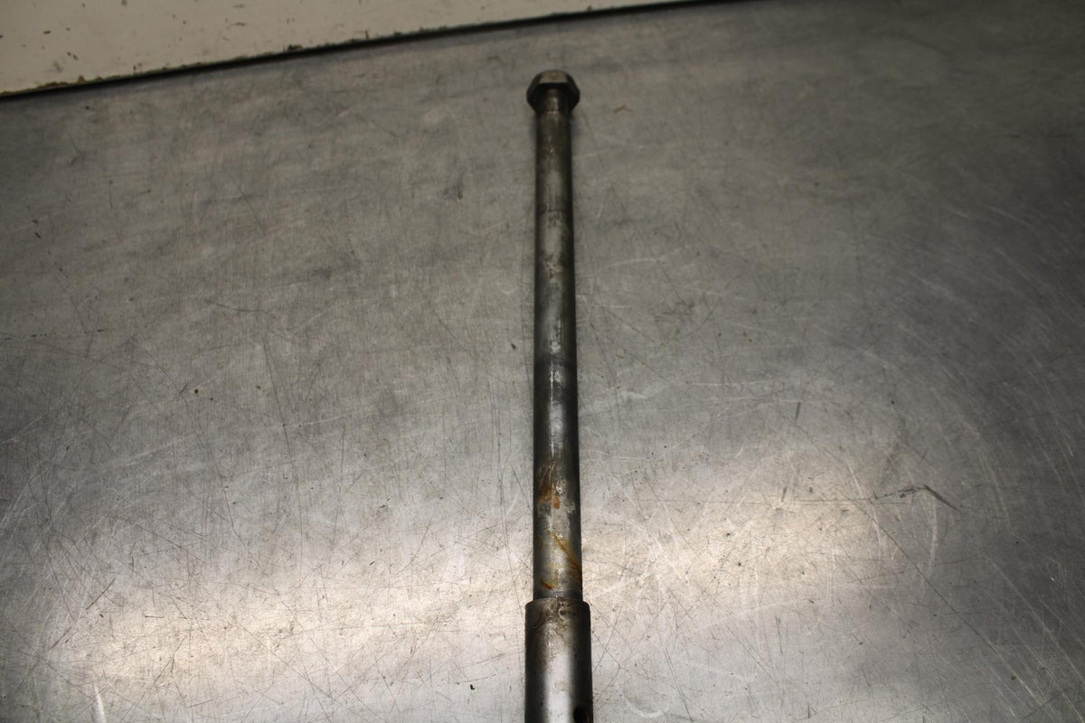 1998 Yamaha Vmax 1200 VMX1200 REAR AXLE BACK WHEEL RIM PIVOT BOLT AXEL BB620