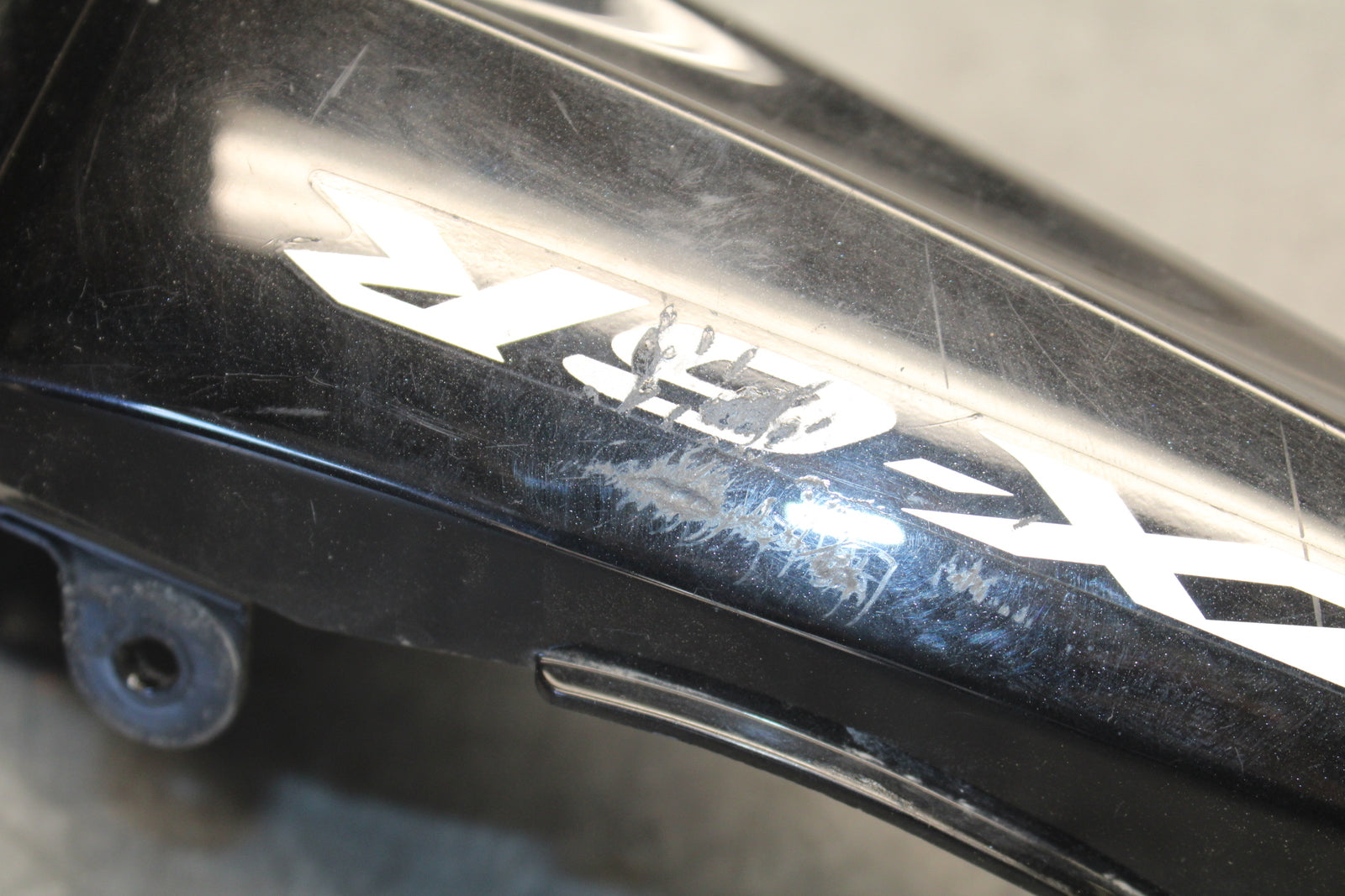 09-12 KAWASAKI NINJA ZX6R RIGHT REAR BACK TAIL FAIRING COWL SHROUD BB698